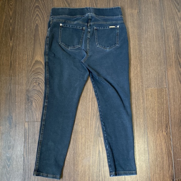 Nyguard Women’s Regular Slims Indigo Jeans (Size 6) - Picture 2 of 7